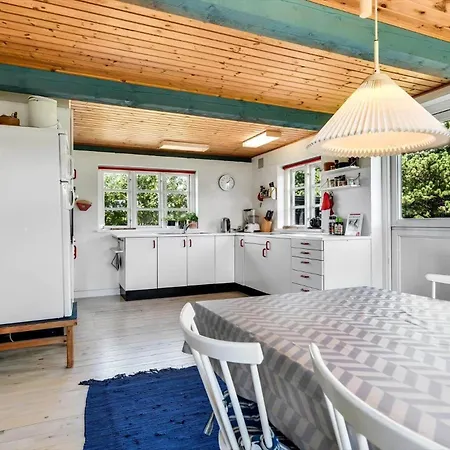 Bv402-blavand-vestslugen-6 Feriehus *